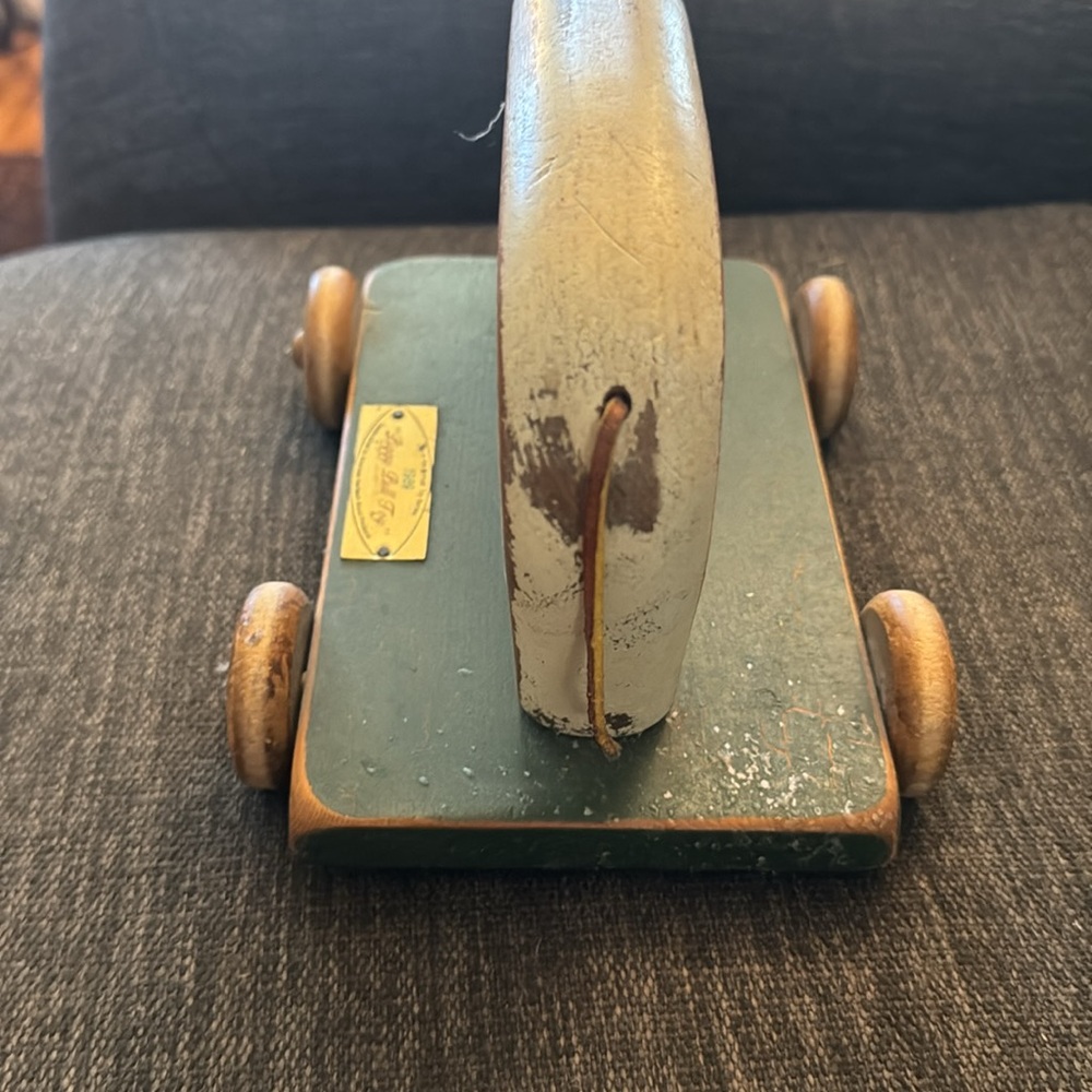 Vintage Piggy Pull Toy - American Heirloom Wood Products - Picture 2 of 5